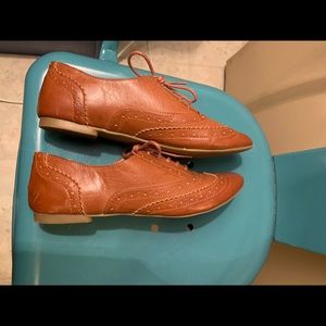 Women’s Aldo Oxford Flats Size 7.5 Used.